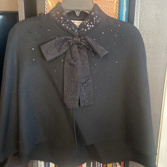 Black Caplet , One Size - Small to Medium, Brand New. - Picture 2 of 4